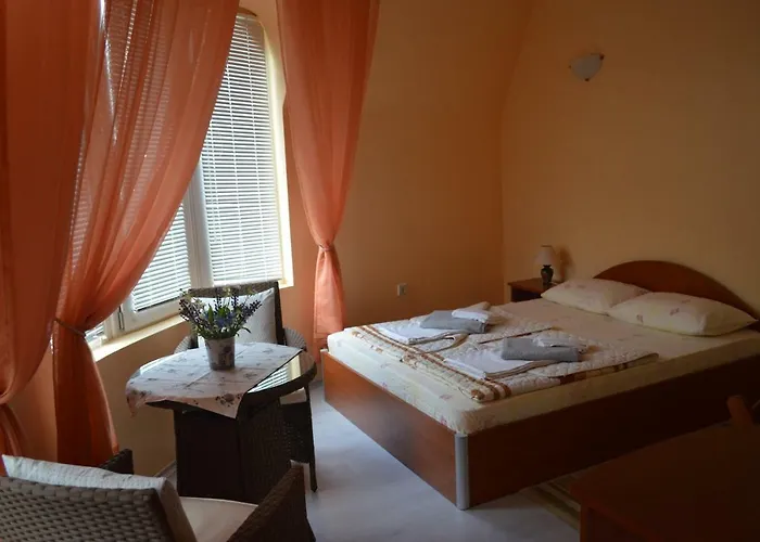 Dimana بيت ضيافة